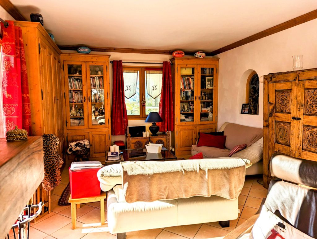 Living area chalet alp