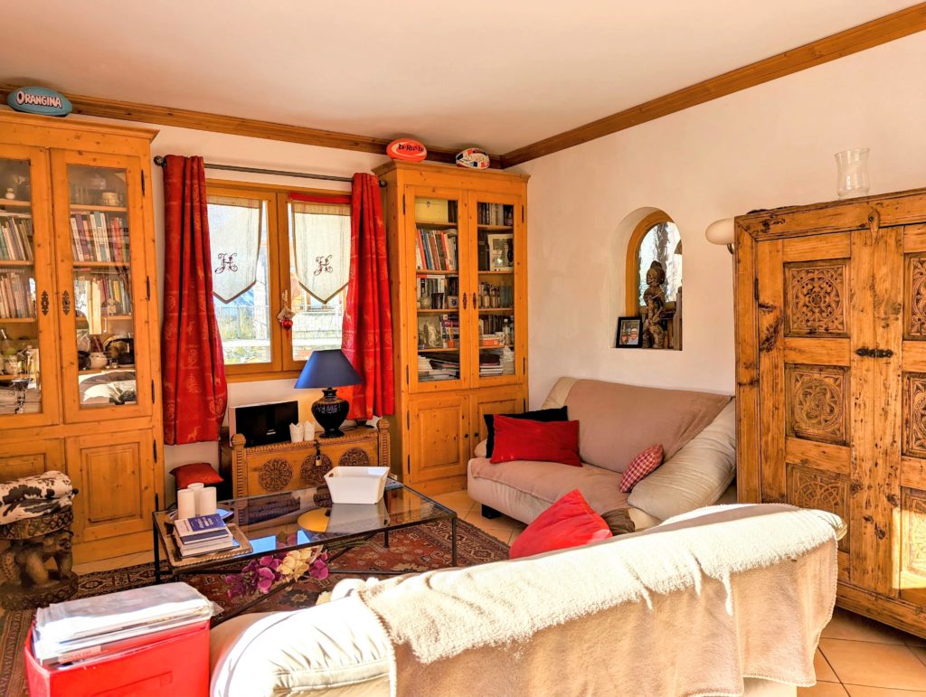 Living area chalet alp