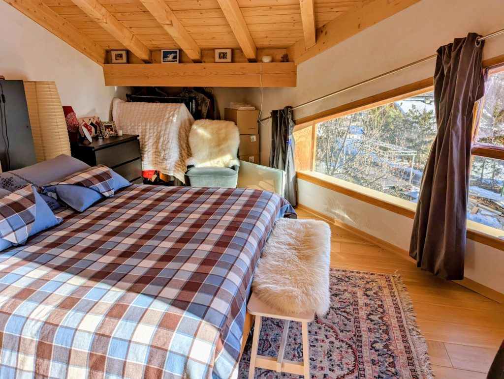 master bedroom chalet alp